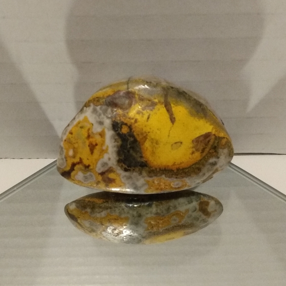 Bumblebee Jasper specimen/cab/palm stone. Natural Beauty. 36.0g NWOT - Picture 3 of 8